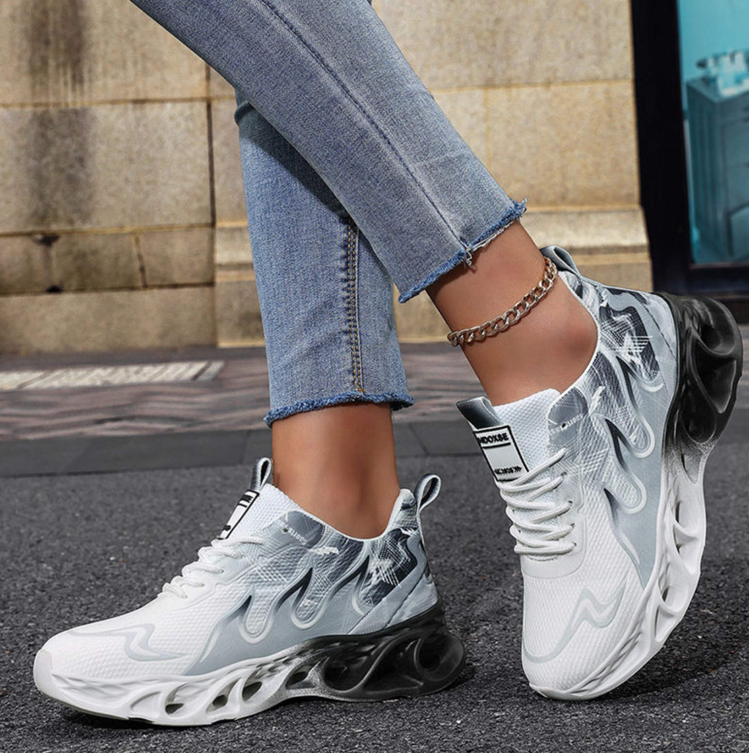 Unisex Lightweight Mesh Walking Shoes