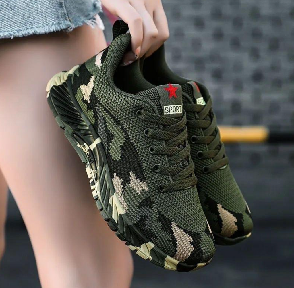 Unisex Retro Camouflage Canvas Sneakers