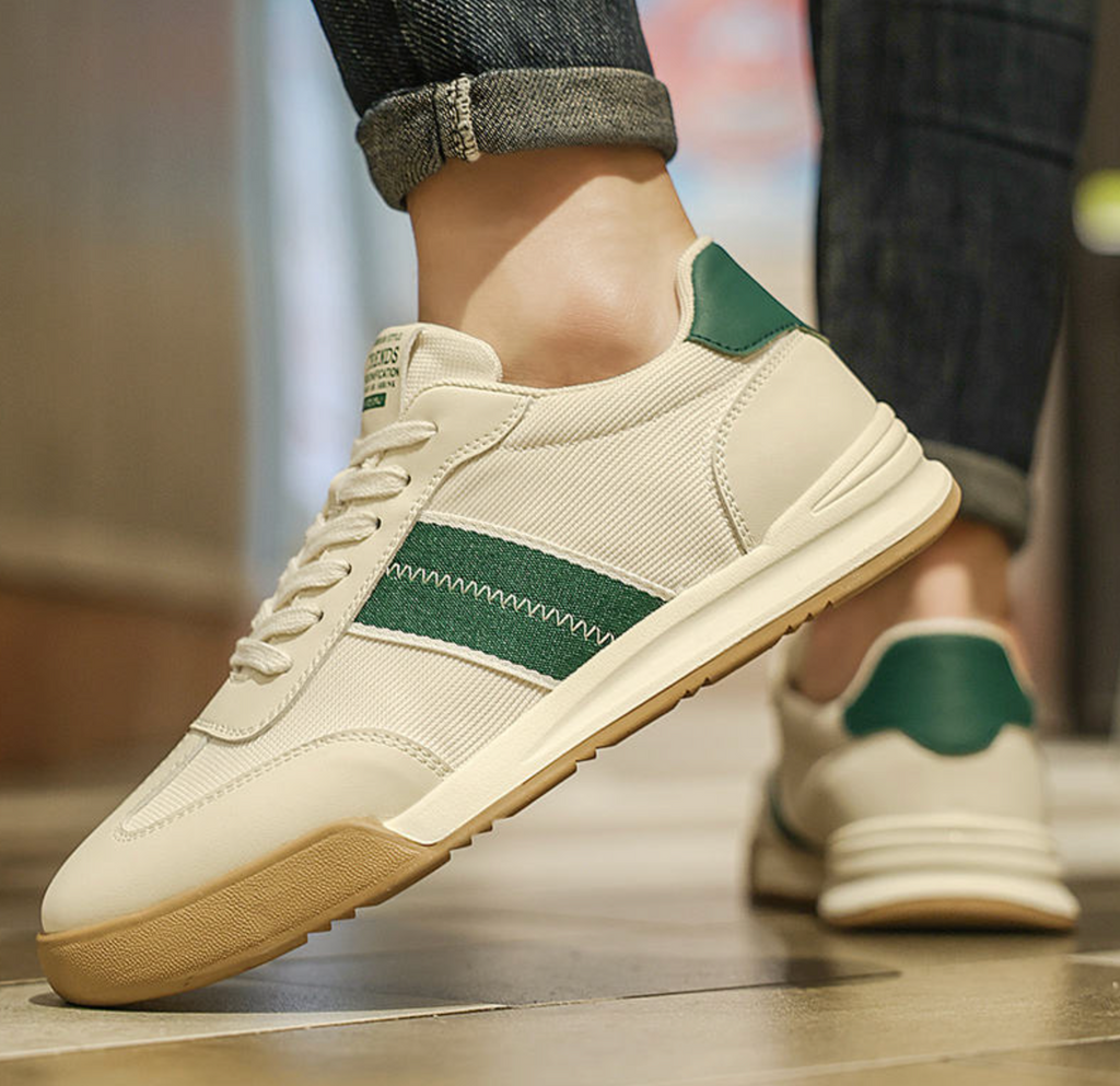 Men’s Lightweight Casual Sports Shoes