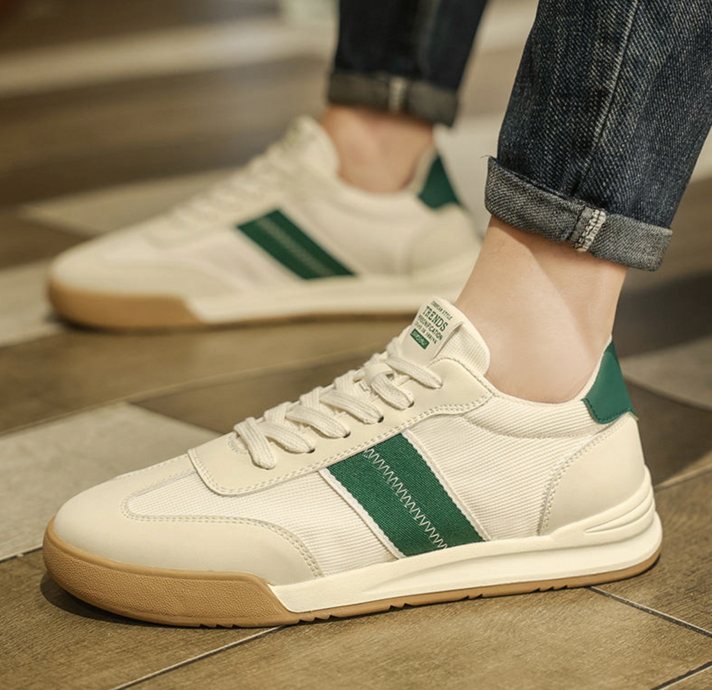 Men’s Lightweight Casual Sports Shoes