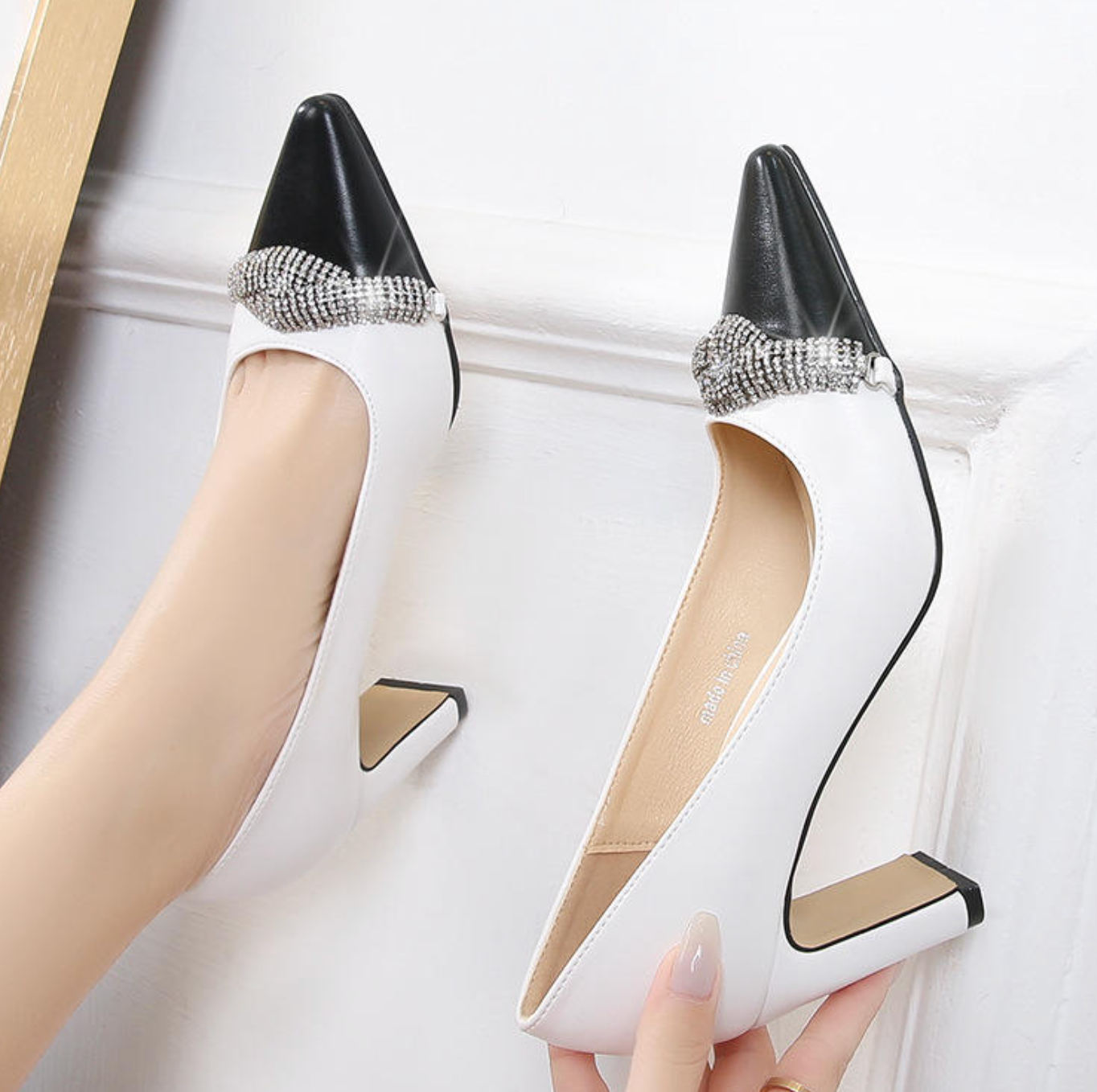 Fashionable Comfort & Elegant Style Women's Shoes